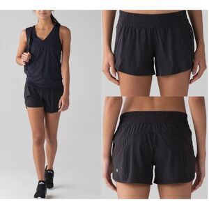 Lululemon Women's Tracker Shorts Lined Running Run Size 6 Black